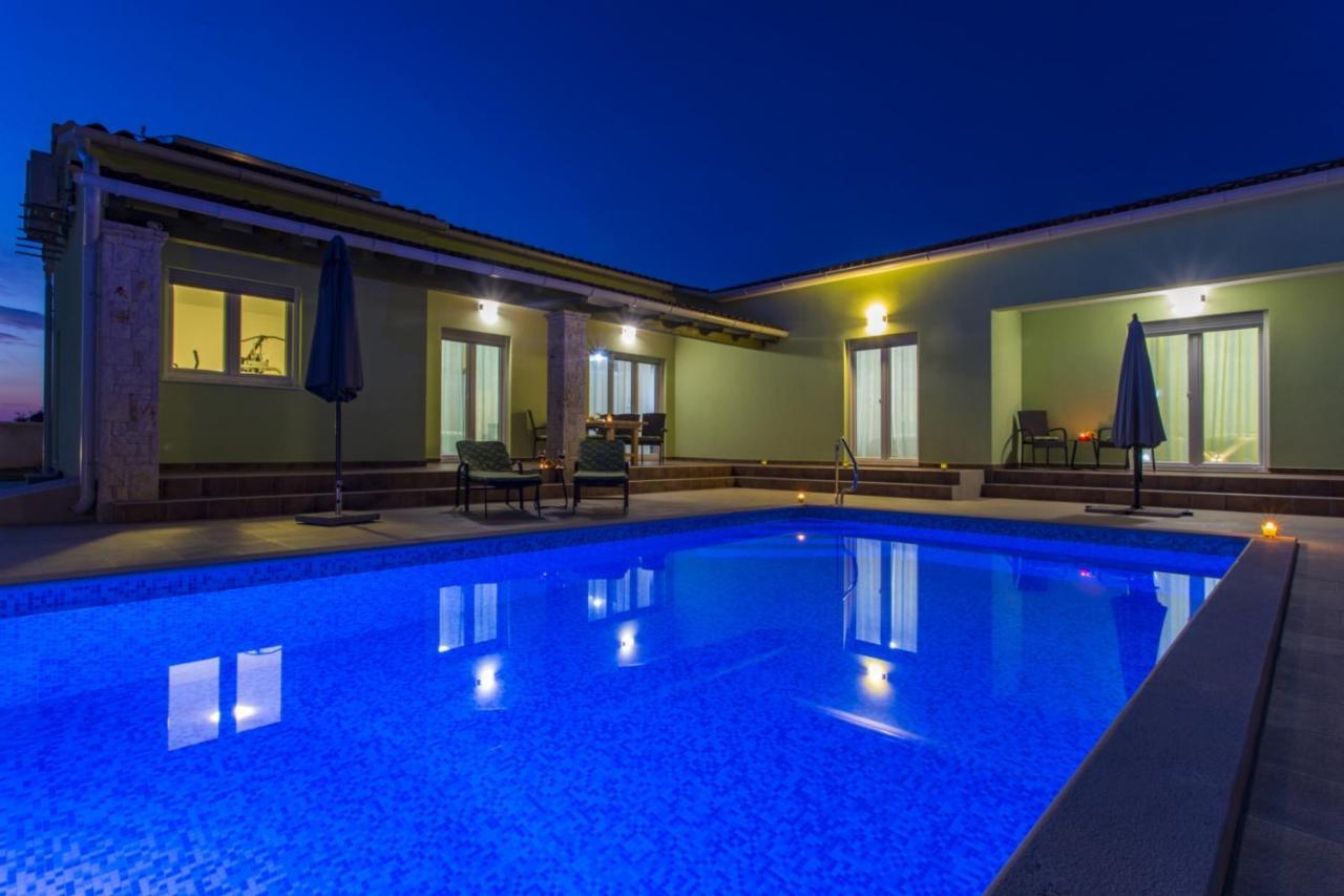 Villa Casa Laganini Štokovci Exteriör bild
